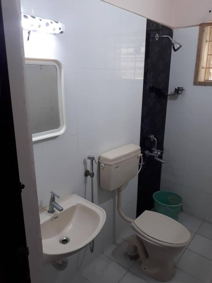 Seaqueen Residency Hotel Chennai Exterior photo